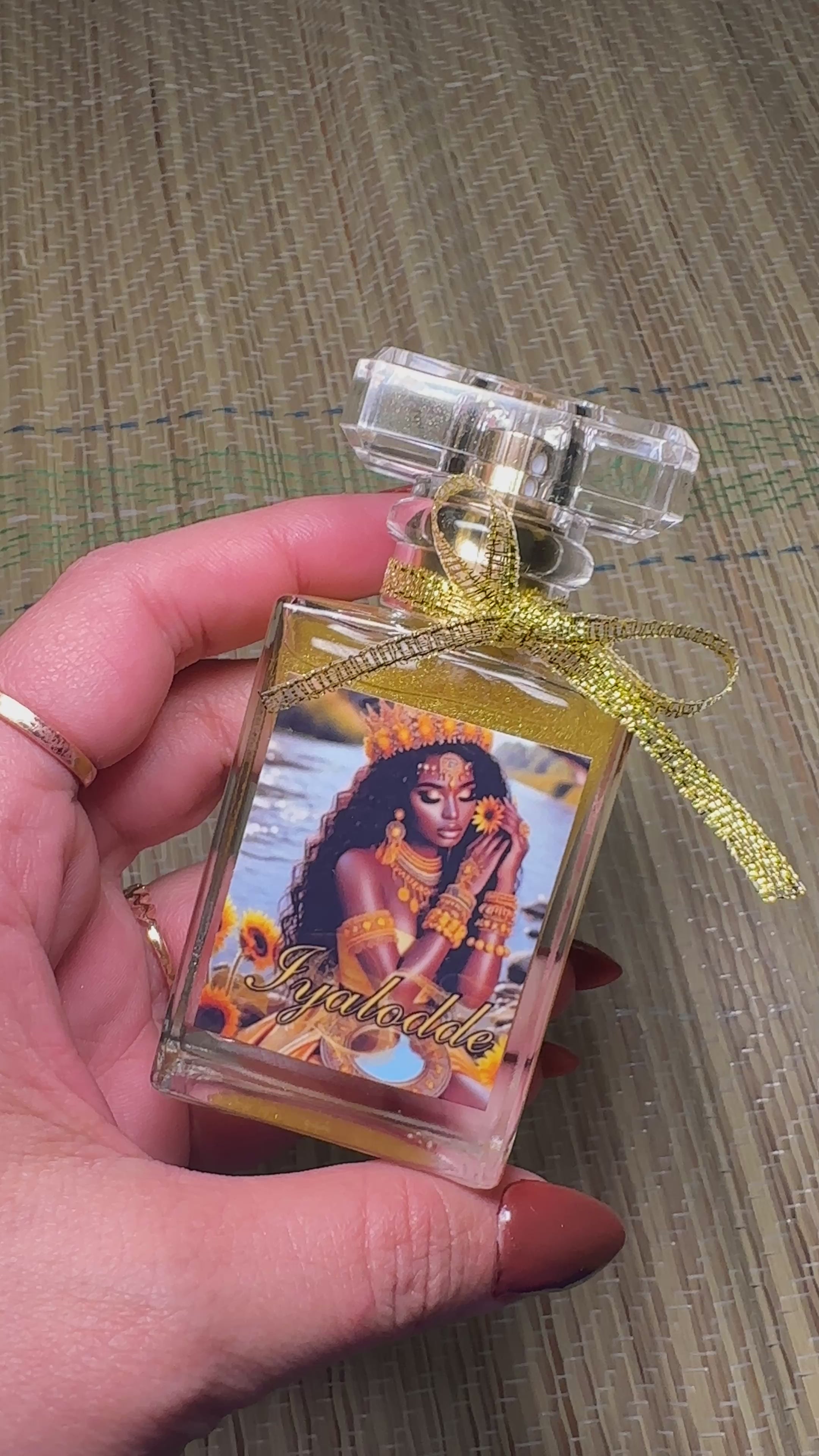 Perfume Iyalodde